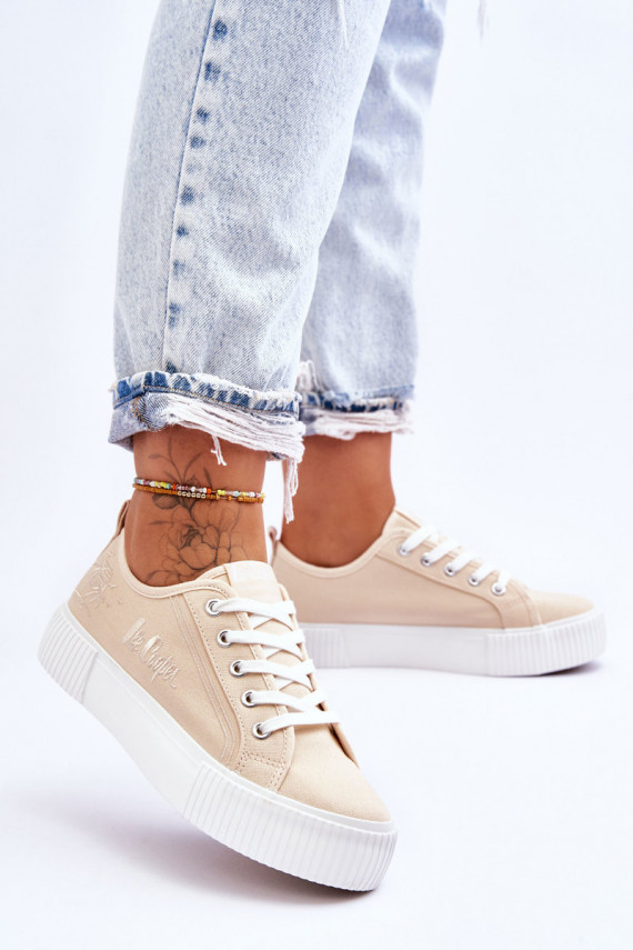 Ērtas brīvā laika kurpes ar platformu Lee Cooper LCW-23-31-1808L smilšu krāsas