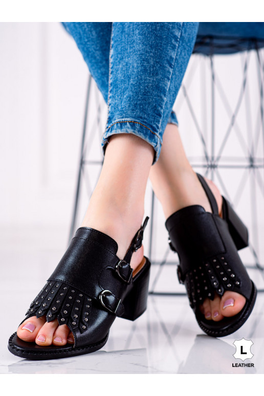 Dabīgas ādas sandales ar stilīgām detaļām LA.FI