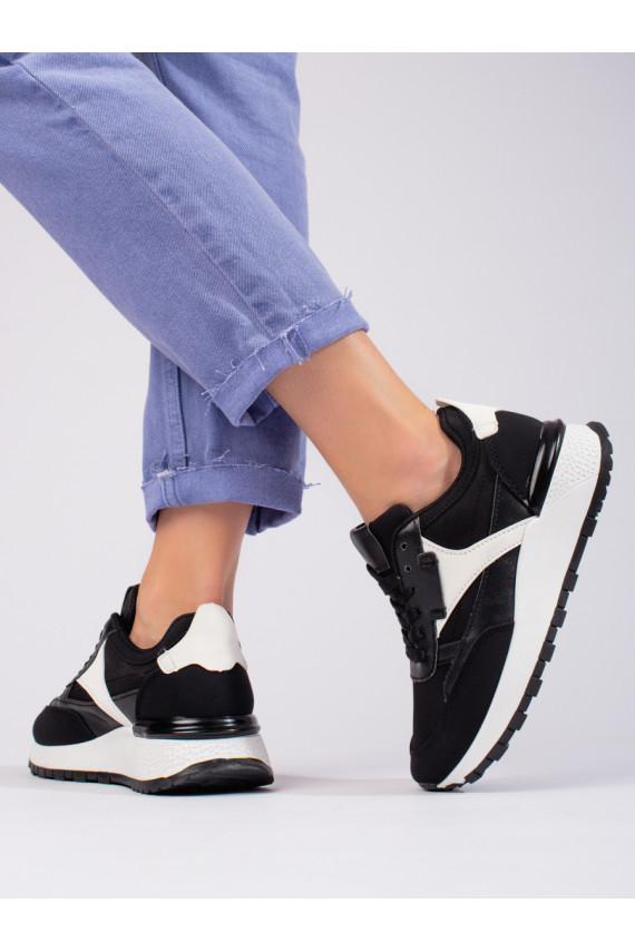   Melnas krāsas  sieviešu apavi  ar augstu platformu Shelovet