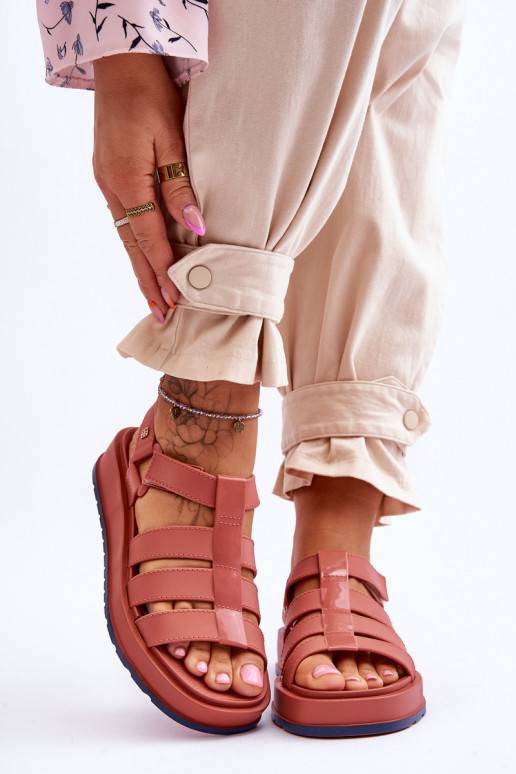   Wegańskie sandales ar lipīgām aizdarēm  JJ285016 rozā krāsa