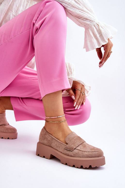 Klasiska modeļa zamšādas apavi Mokasīni smilšu krāsas Corrin