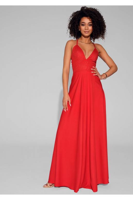 Selēna - gara spīdīgi sarkana kleita Selēna - gara spīdīgi sarkana kleita