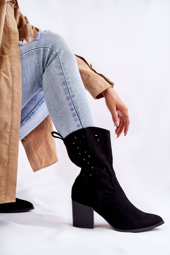   zamšādas kovboju stila puszābaki ar puķītēm melnas krāsas Ariane