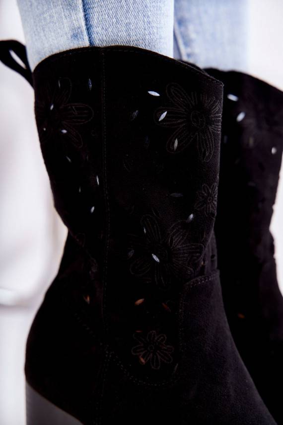   zamšādas kovboju stila puszābaki ar puķītēm melnas krāsas Ariane