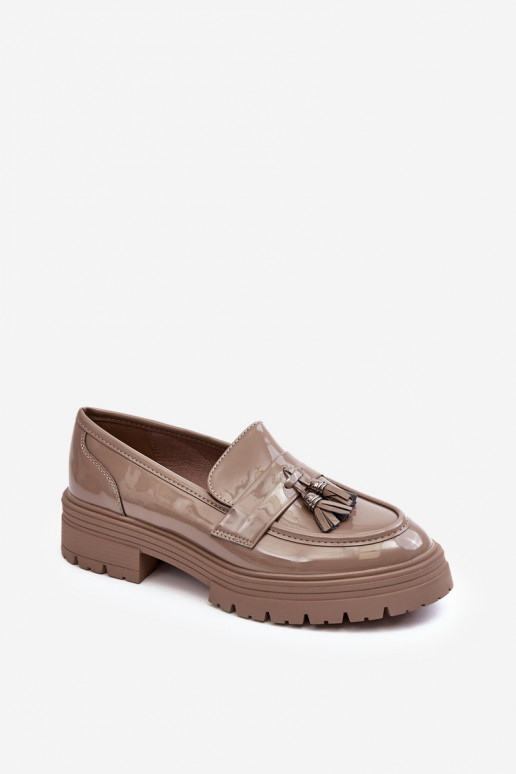 Laque apavi Mokasīni ar bārkstīm smilšu krāsas Velenase