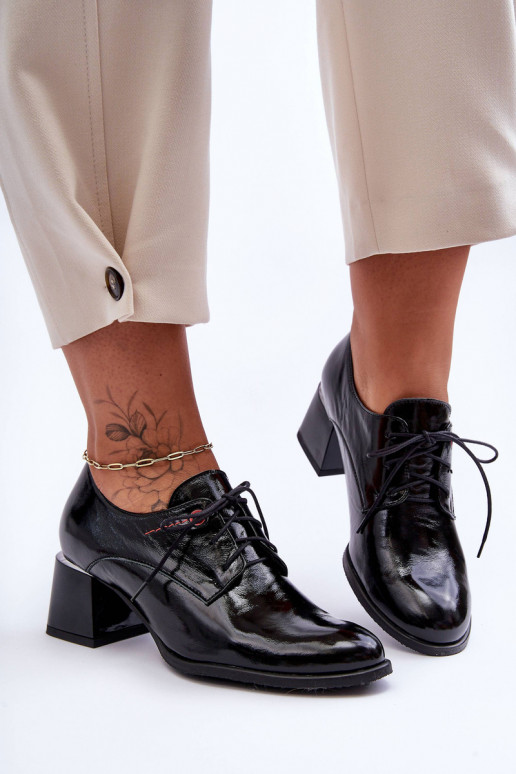 Stilīgi apavi   ar papēdi melnas krāsas Keria