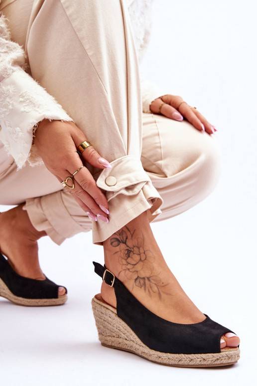 Zamšādas platformas basenes melnas krāsas Elsie