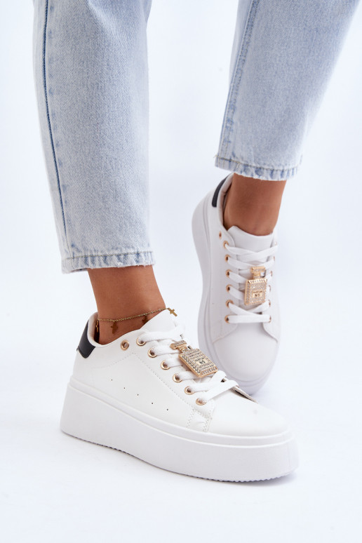 Sneakers modeļa apavi   ar ornamentiem baltas krāsas Celedria