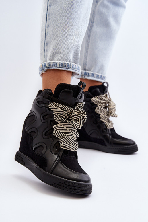   Sneakers modeļa apavi  melnas krāsas Leoppa