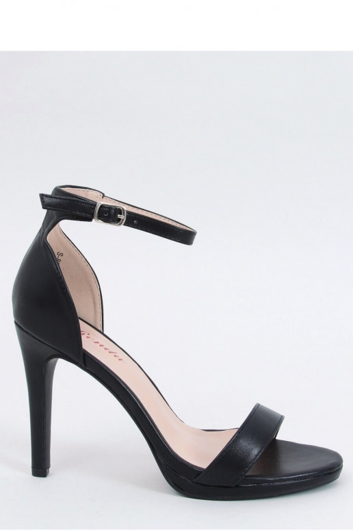 Augstpapēžu sandales Inello