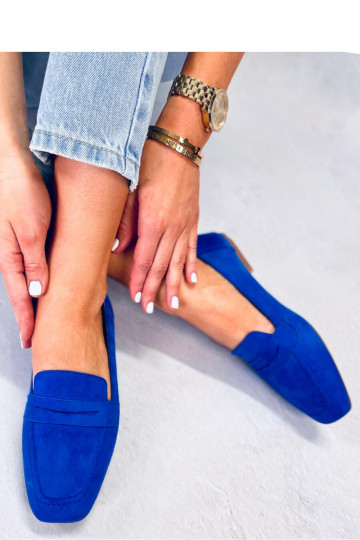 Mėlynos spalvos mokasinų...