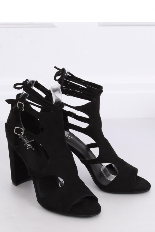 Augstpapēžu sandales Inello