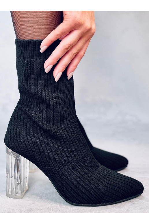 Sieviešu puszābaki  na przezroczystym obcasie DESTANI BLACK Sieviešu puszābaki  na przezroczystym obcasie DESTANI BLACK