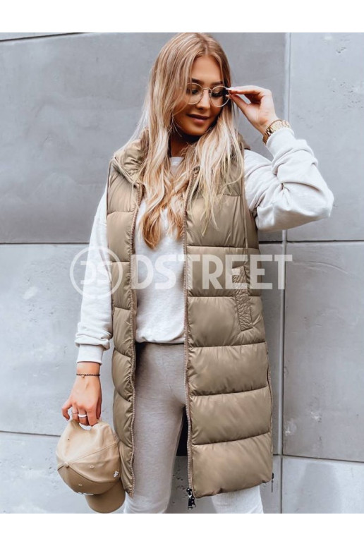 SIEVIEŠU GARA DEGA ZIEMAS VESTE TĀLU...