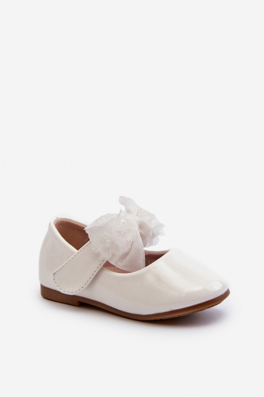 Laque balerīnas   Bērnu apavi ar lipīgām aizdarēm ar bantītēm baltas krāsas Olessa