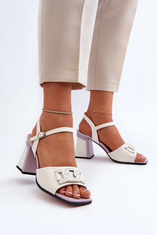 Eleganta stila sandales ar papēdi ar ornamentiem baltas krāsas D&A MR38-156