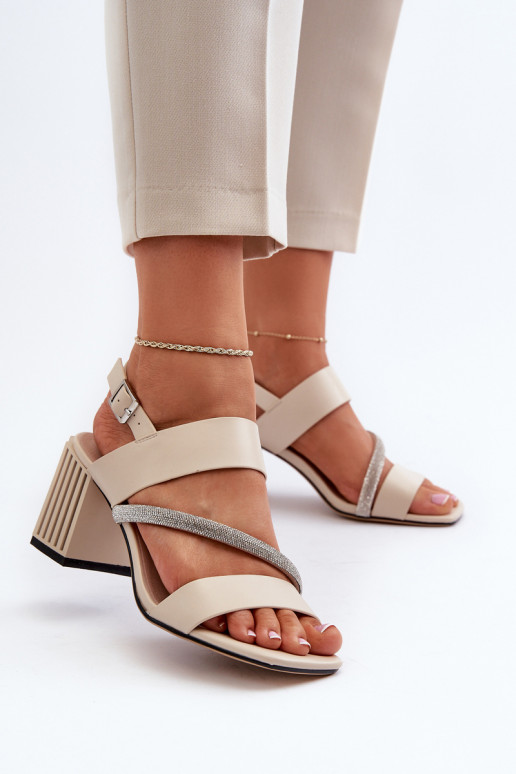   Eleganta stila sandales ar papēdi smilšu krāsas D&A MR38-549