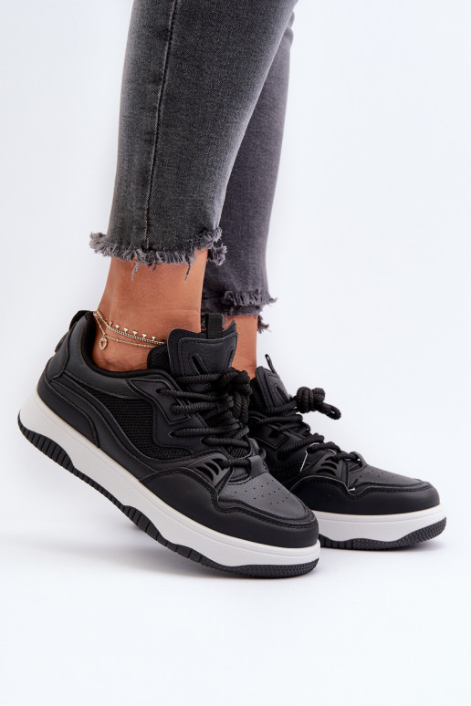Sneakers modeļa apavi   ar platformu melnas krāsas Etnaria