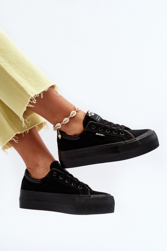 sieviešu puszābaki ar platformu Lee Cooper LCW-24-31-2180 melnas krāsas