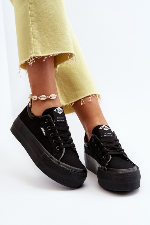 sieviešu puszābaki ar platformu Lee Cooper LCW-24-31-2180 melnas krāsas