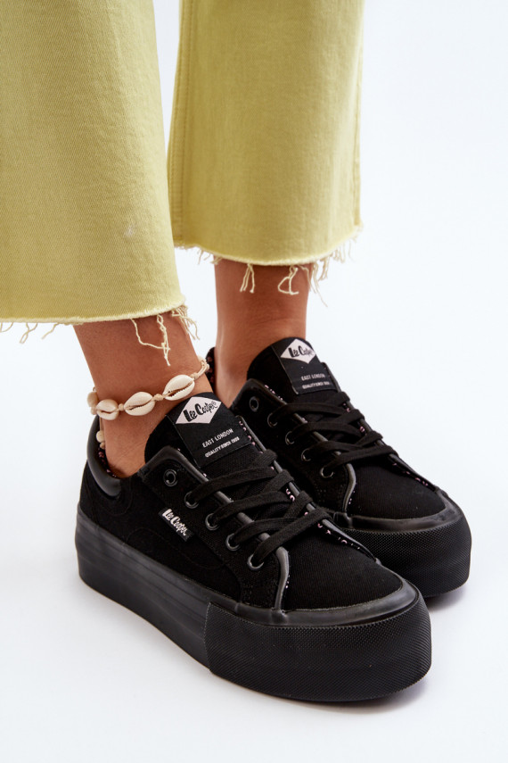 sieviešu puszābaki ar platformu Lee Cooper LCW-24-31-2180 melnas krāsas