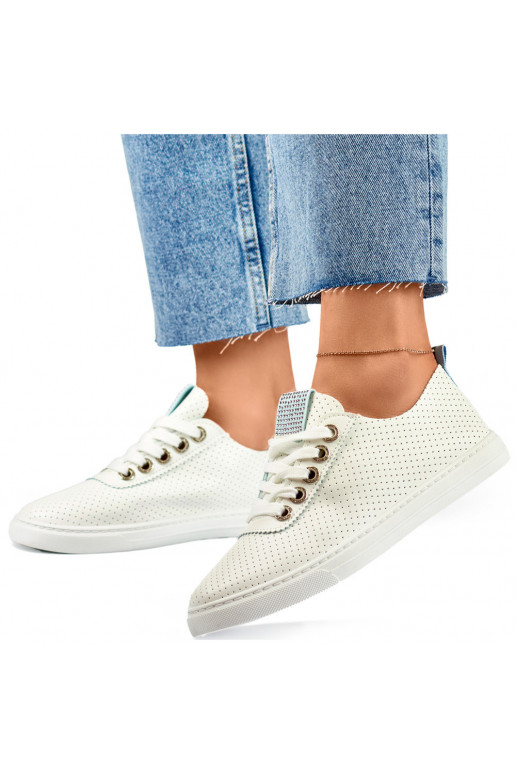 Balti ažūra apavi moteriški Balti ažūra apavi moteriški