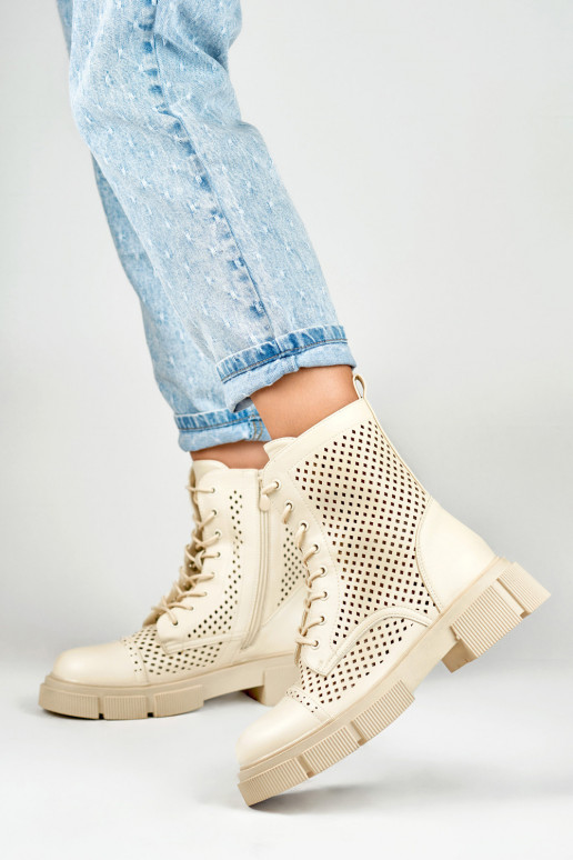 Sieviešu ažūra bēšas krāsas mežģīņu...