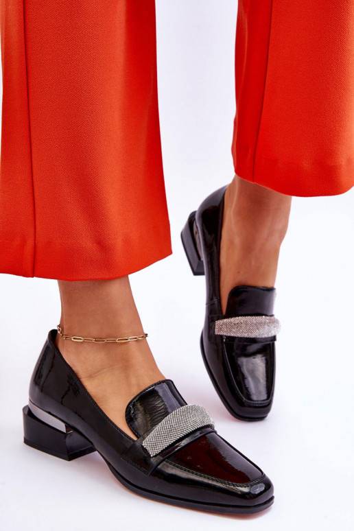 Lakoti mokasīni ar cirkonija detaļām melnas krāsas Lavern