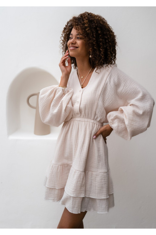 Milla -balta kleita ar platām piedurknēm Milla -balta kleita ar platām piedurknēm