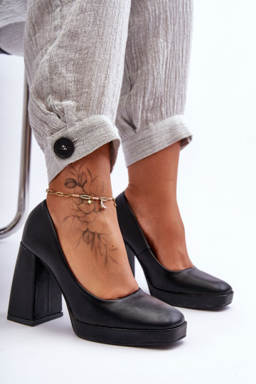 Kurpes ar platu papēdi melnā krāsā Rosalia