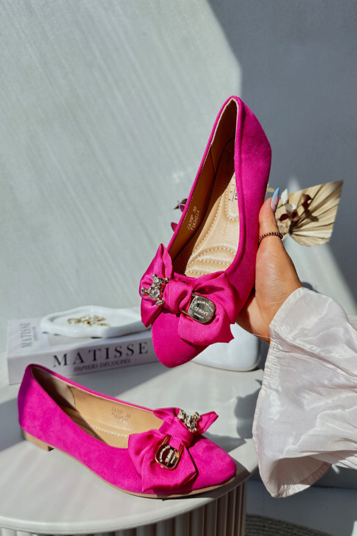 Sievišķīgs Eko Zamšādas balerīnas ar bantītēm I Broszką rozā krāsas Satris Sievišķīgs Eko Zamšādas balerīnas ar bantītēm I Broszką rozā krāsas Satris