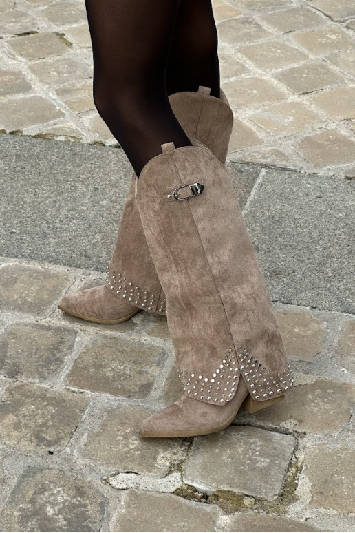 Garie zābaki Z INyĮiniętą CholeĮką ar papēžiem melnā krāsā Iveliri