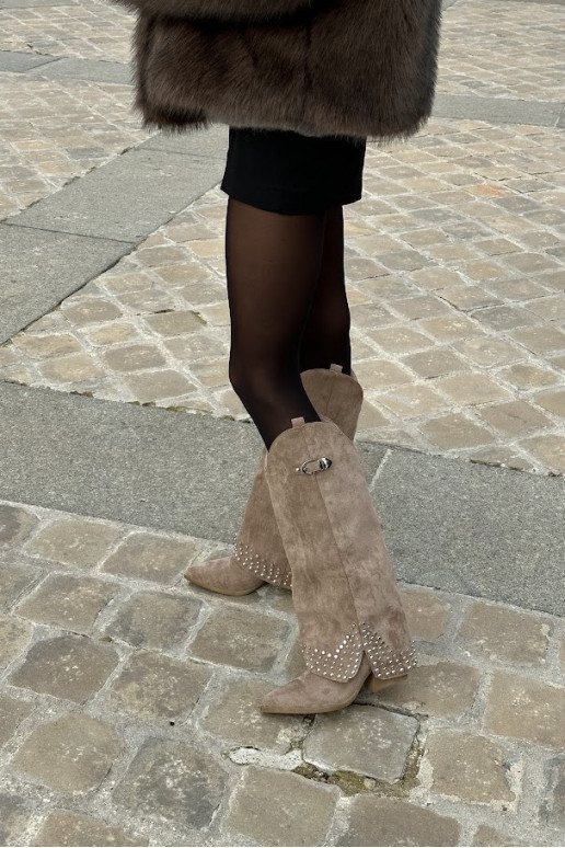 Garie zābaki Z INyĮiniętą CholeĮką ar papēžiem melnā krāsā Iveliri