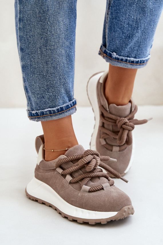 Zamšas sneakers smilšu krāsā
