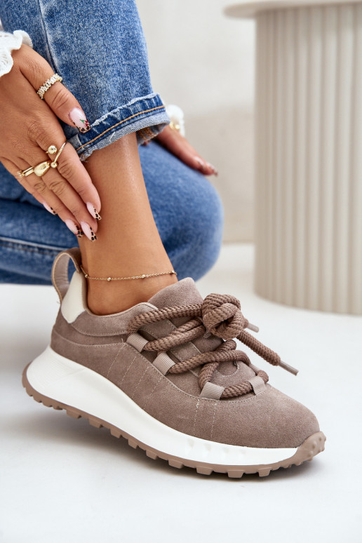 Zamšas sneakers smilšu krāsā