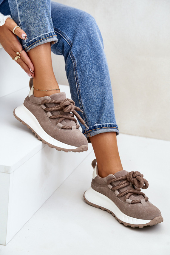 Zamšas sneakers smilšu krāsā