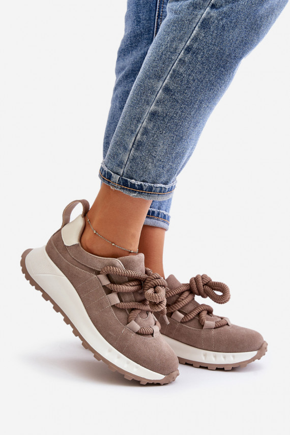 Zamšas sneakers smilšu krāsā