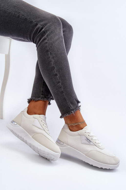 sporta apavi Sneakers modeļa apavi Sievišķīgs baltas krāsas Vovella