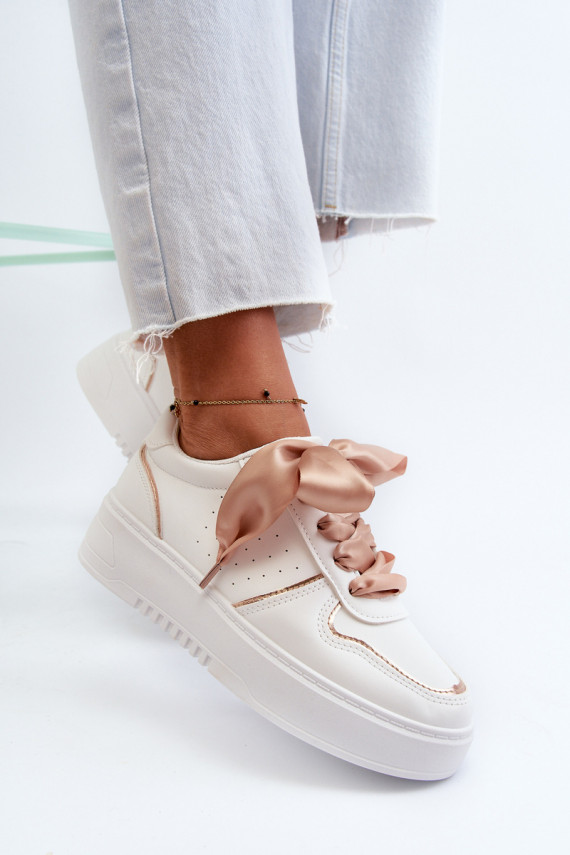 Sievišķīgs Sneakers modeļa apavi ar platformu baltas krāsas Tessama