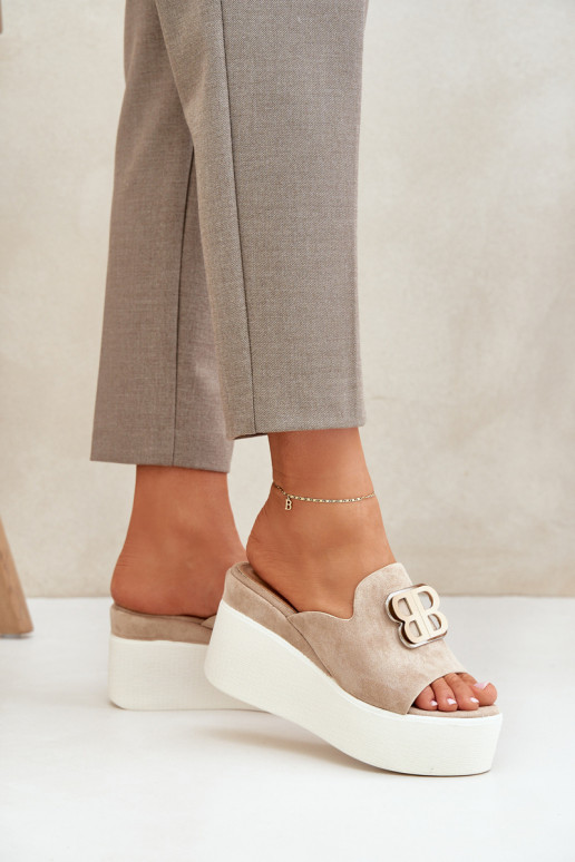 Čības ar platformu I Koturnie ar ornamentiem smilšu krāsas Tanonea