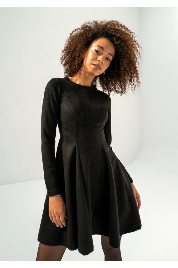 Kelle - melna kleita