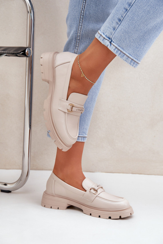 Klasiska modeļa sieviešu mokasīni no eko ādas smilšu krāsas Savethira