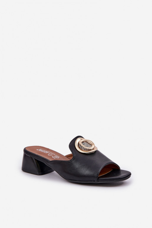 Eleganta stila sieviešu čības zems papēdis ar ornamentiem melnas krāsas Feledis