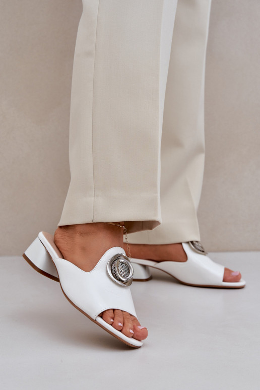 Eleganta stila sieviešu čības zems papēdis ar ornamentiem baltas krāsas Feledis