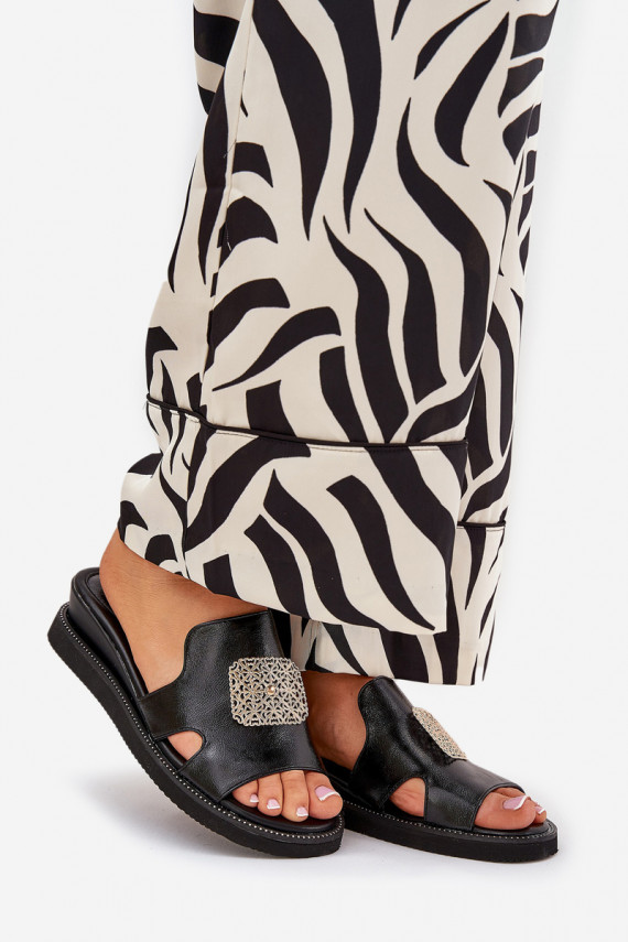 sieviešu čības Uz ķīļa Eko Āda ar ornamentiem melnas krāsas Sarela