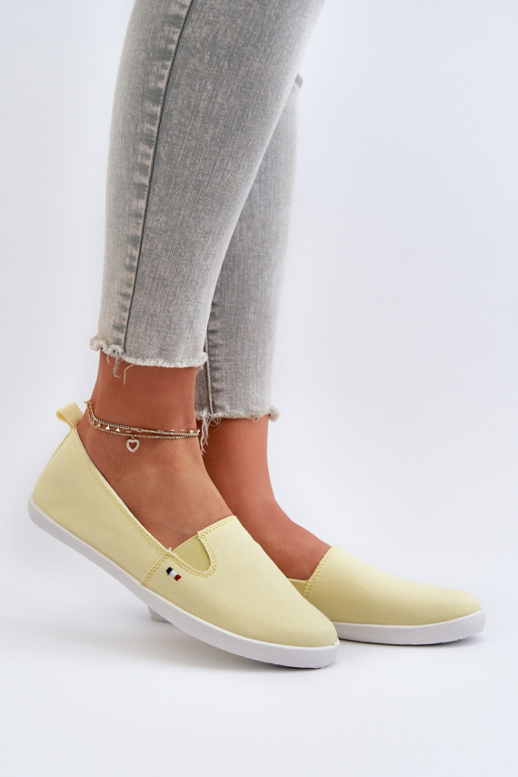 Sporta apavi brīvā laika apavi Slip-On Sievišķīgs Dzelteni Adrancia