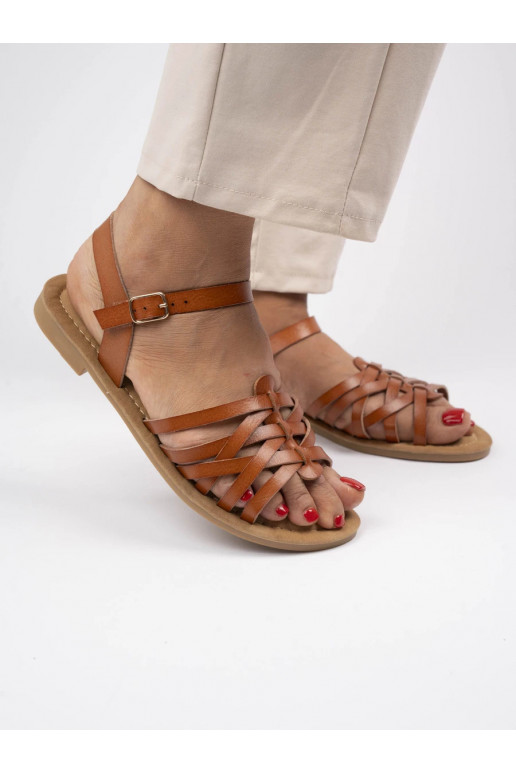 Čības sievietes elegantsUzkolorze Camel