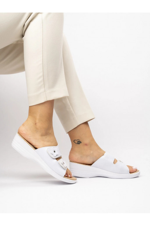 Sievišķīgs Čības ar platformu AURORA WHITE