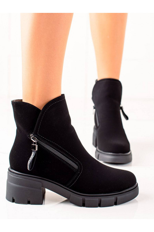 Melnas krāsas zābaki Z SUWAKAMI