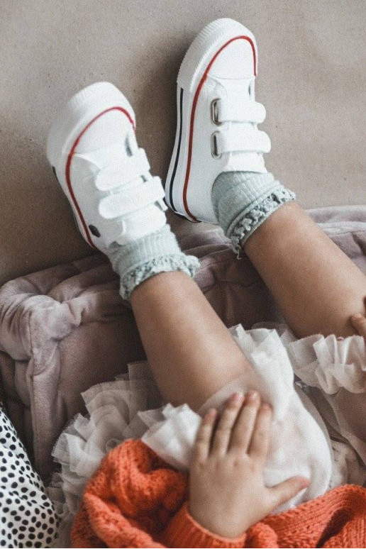 Bērnu brīvā laika apavi ar lipīgām...